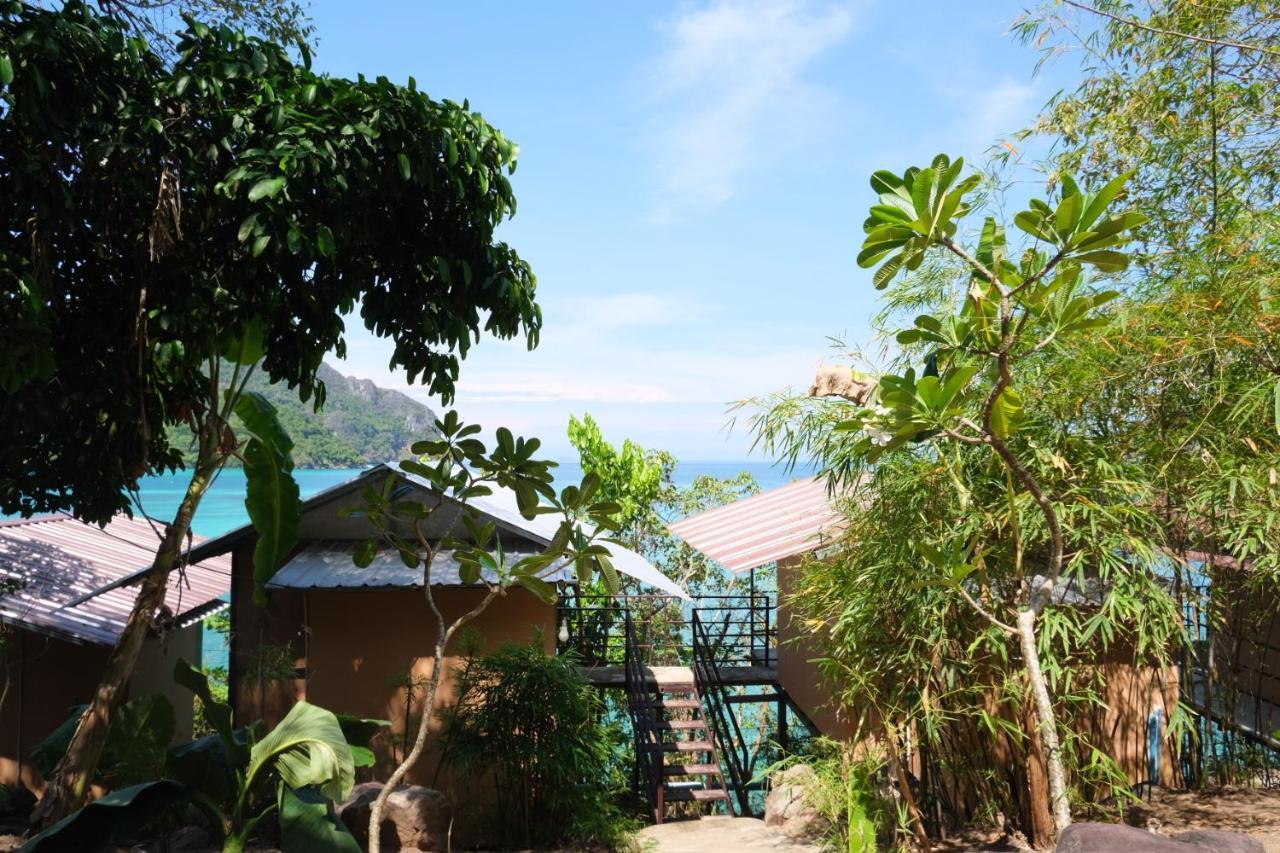 Phi Phi Seaside Bungalow Exteriör bild