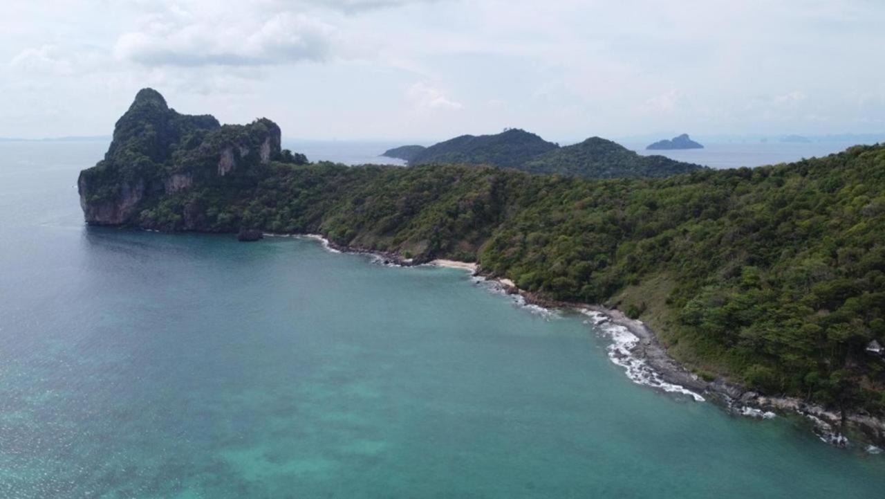 Phi Phi Seaside Bungalow Exteriör bild